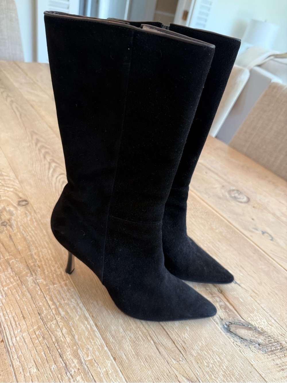Manolo Blahnik Black Suede Pointed-Toe Knee Boot EUC Euro 39 1/2